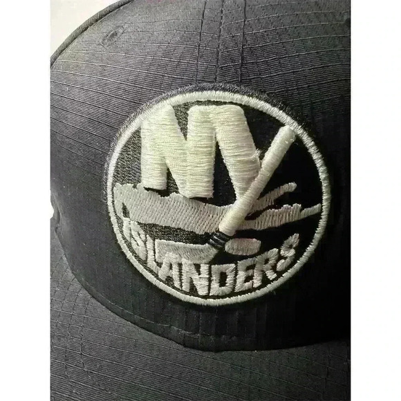 New Era New York Islanders 59Fifty Fitted Hat Black Size 7 3/8 - Picture 6 of 12